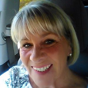 Meet your Posher, Deborah